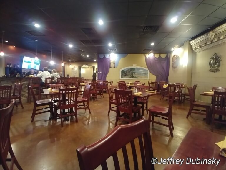 cafe phoenicia central