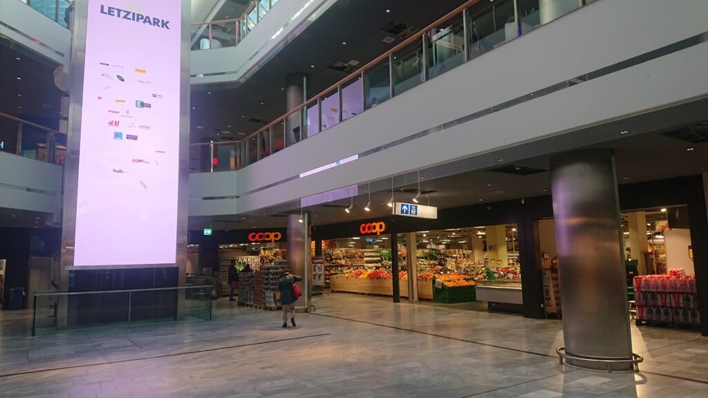 Einkaufszentrum Letzipark - Shopping Center