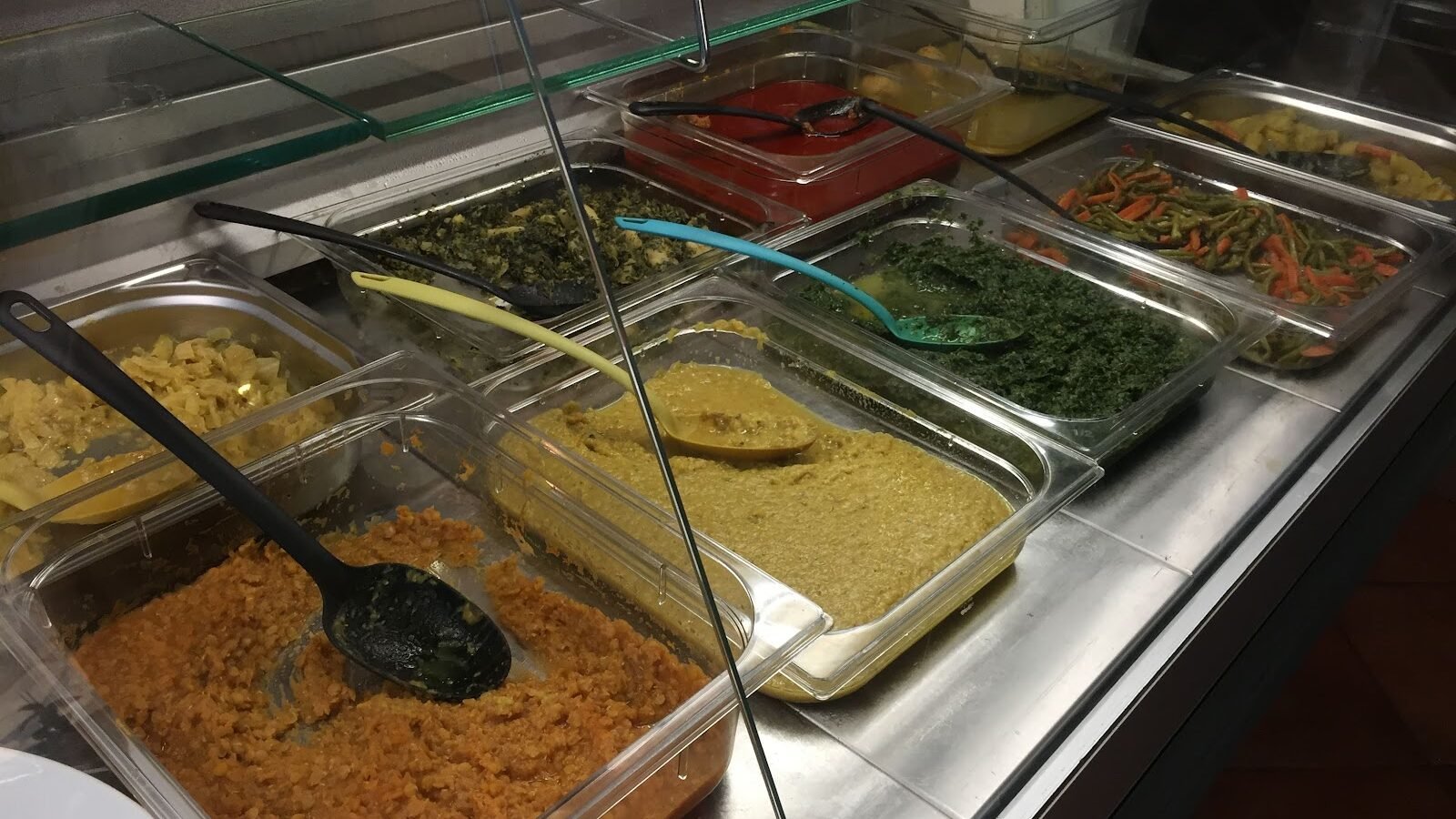 habesha bistro im musikpalast