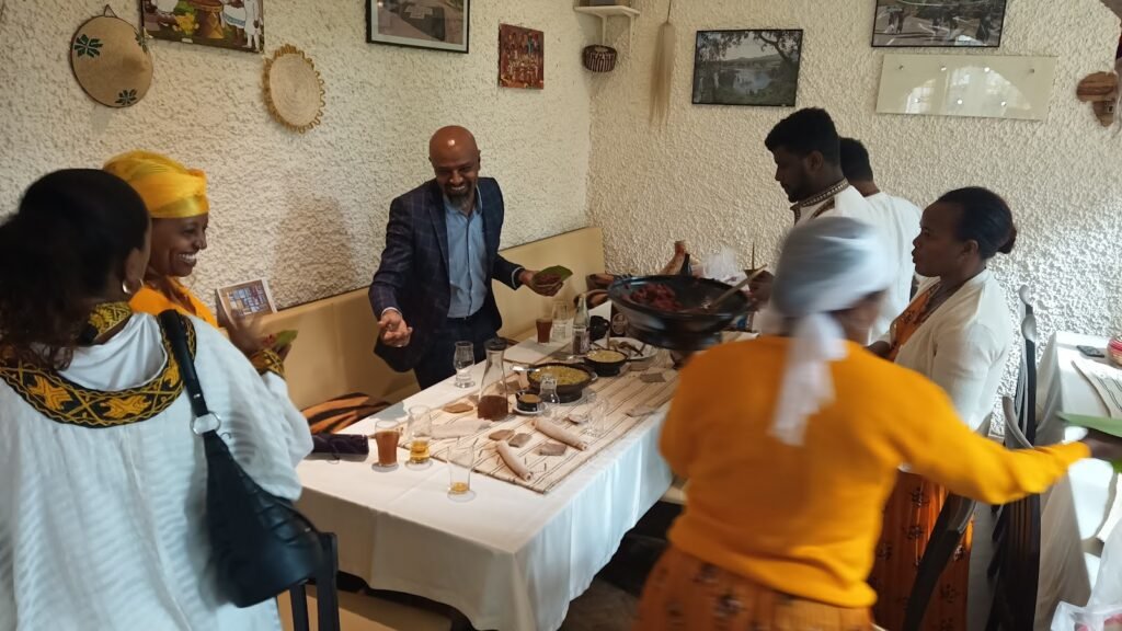 Restaurant Yetenbi - Ethiopian restaurant