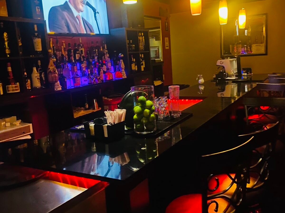 keren bar restaurant