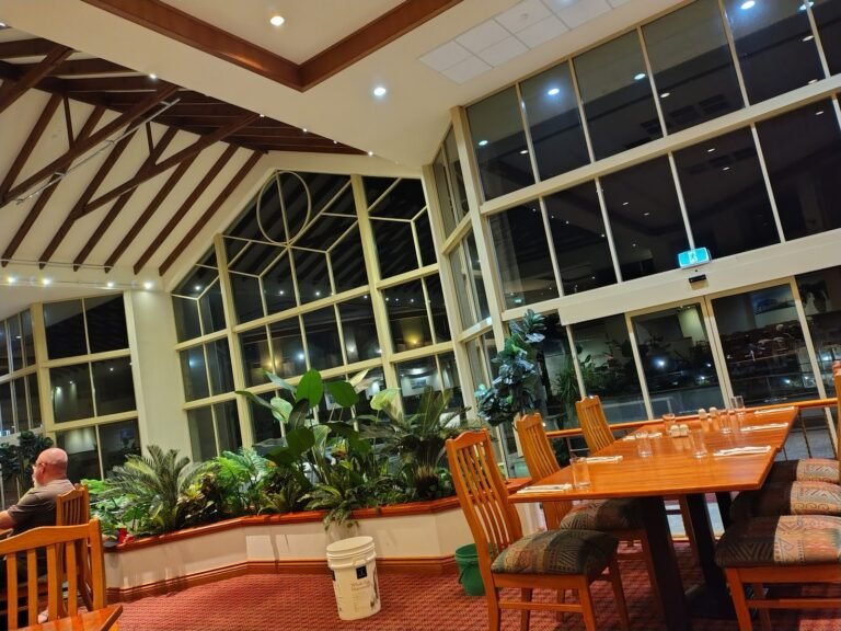 Reflections Restaurant - restaurant in Broadwater